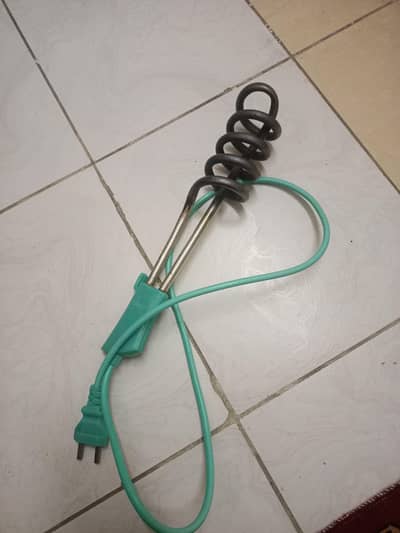 PORTABLE GYSER FOR SALE.