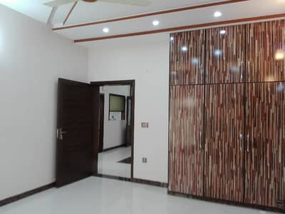 House Of 10 Marla In Wapda Town Phase 1 - Block J2 For Sale