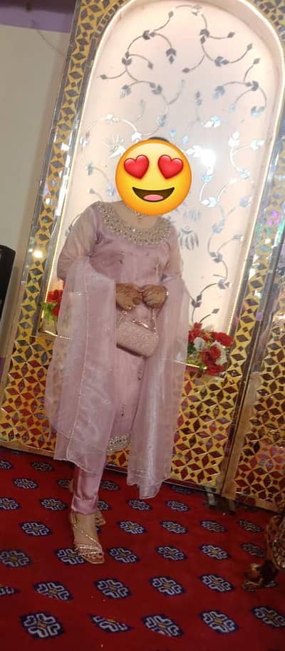 Wedding dress with jewlery and clutch