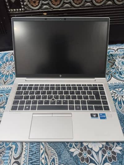 HP Elitebook 840 G8