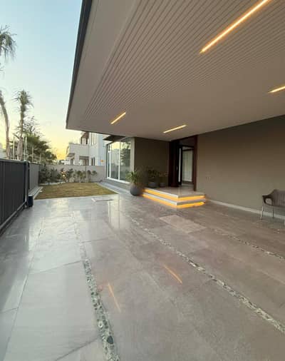 1 Kanal Top Class Top Location Top Designer House For Sale