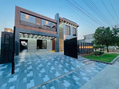 1 KANAL BRAND NEW MODERN DESIGN HOUSE IS AVAILABLE FOR SALE IN NESPAK PHASE 3 DEFENCE ROAD