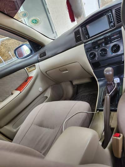 xLI 2005 model 06 Registered