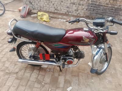 اچھی باہک۔ہے