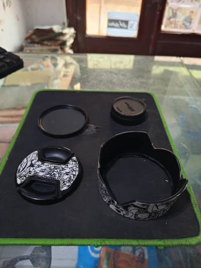 Nikon 18:140mm lens 10/10. . . . 0303-9182570