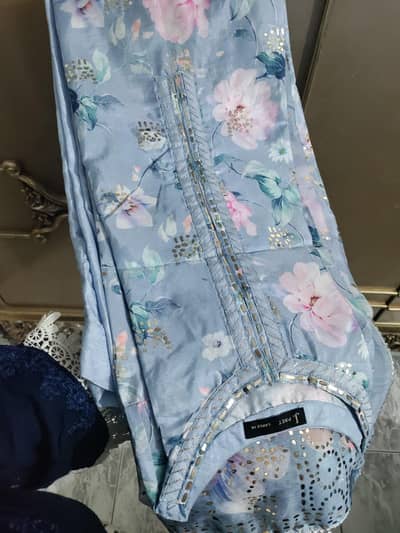 3 piece blue in colour