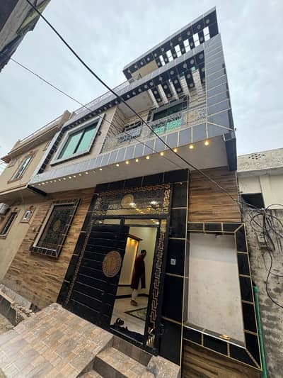 2.5 Marla Half Triple Storey Luxury Brand New House With Gas For Sale