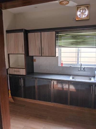 10 Marla House For Rent In Nasheman-E-Iqbal Phase 2