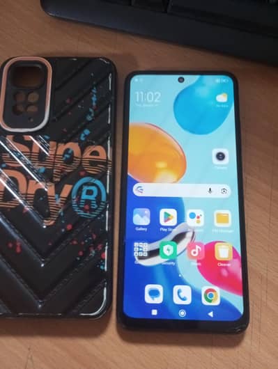 Note 11 (6gb and 128gb)