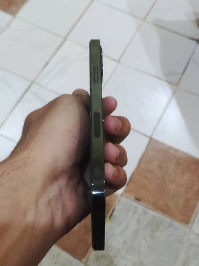 iPhone 12 Pro 128gb water pack