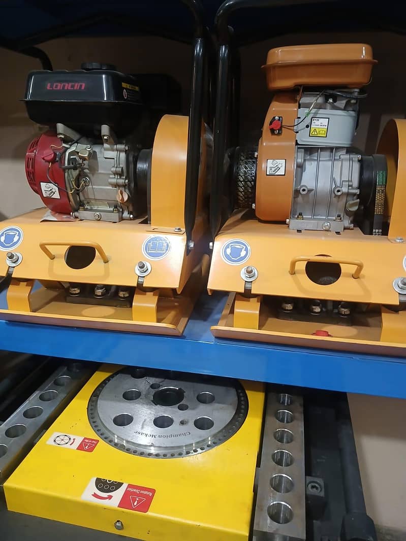 Road roller. construction machine 4