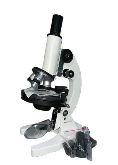 Microscope Model L101 Mag 675x With 3 Objectives 3 And eye Pieces