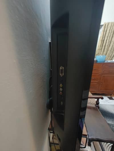 Original Sony Bravia LCD Colour TV KLV-40B400