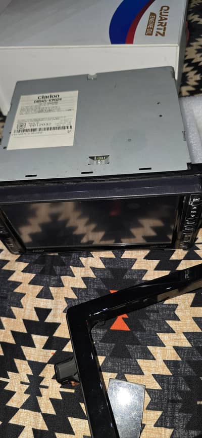 prius 16 clarion mp3 player complete with panel