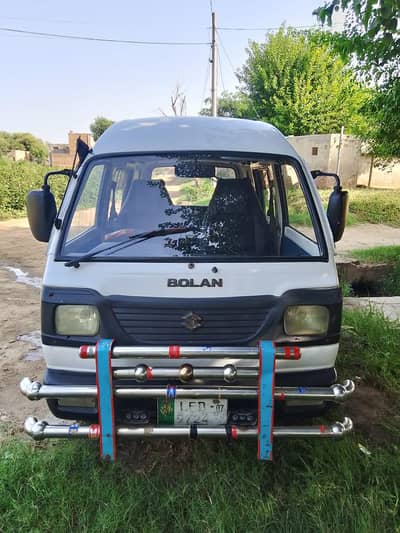 Cary bolan 2007 model Lahore number for the sail