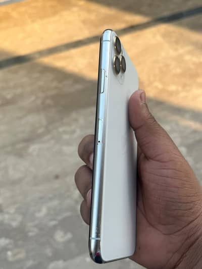 Iphone 11ProMax 256GB exchange possible