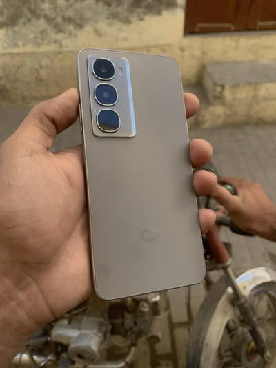 itel city 100 6+12/128