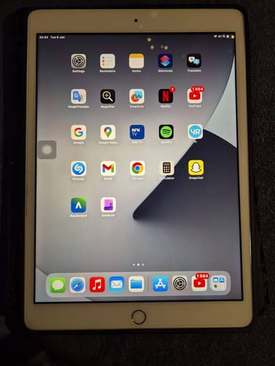 Apple iPad 8th Generation 128GB Gold| PUBG Ready | Excellent Condition