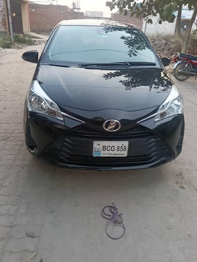 vitz car 19 model 23 ki register hain