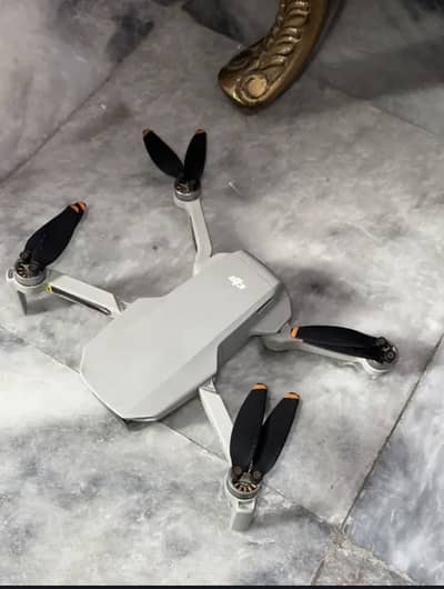 DJI mini 2 drone 10 / 9