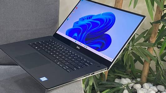 Dell precision 5540 core i7 9th generation 4k touch t2000 4Gb nvidia