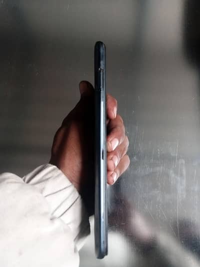 Infinix hot 9 play 4/46 dor sale Without box and charger