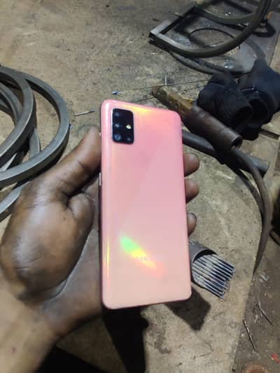 Samsung A71 6/128 pta aprove  finger Display