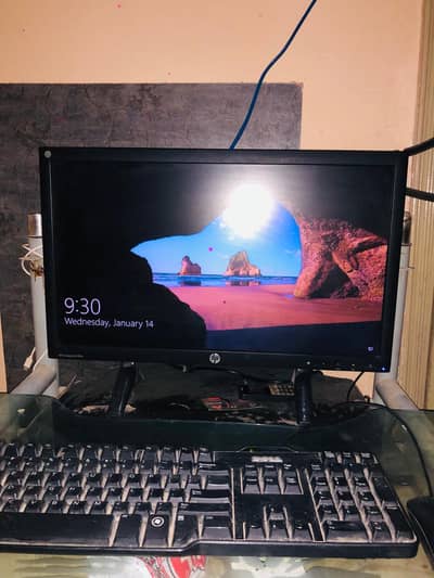 Gateway Convertable 4th Gen PC & 24 inch brand New LCD