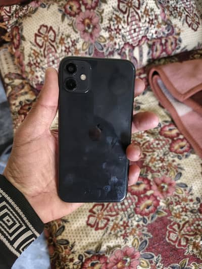 Iphone 11 64gb factory unlock in good condition original penal