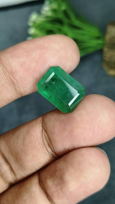 Top Quality Natural Emerald zamrud gemstone big size perfect shape