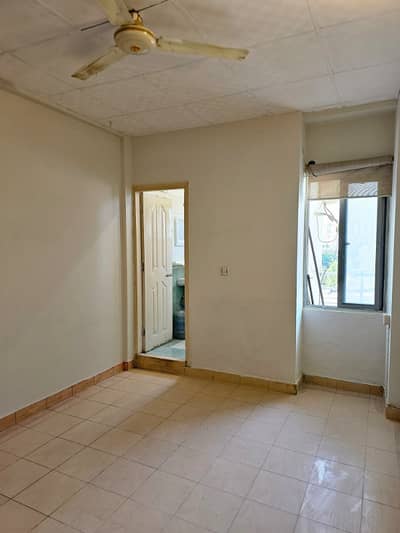 E-11/2 2bed unfurnished flat available for rent in e11 Islamabad