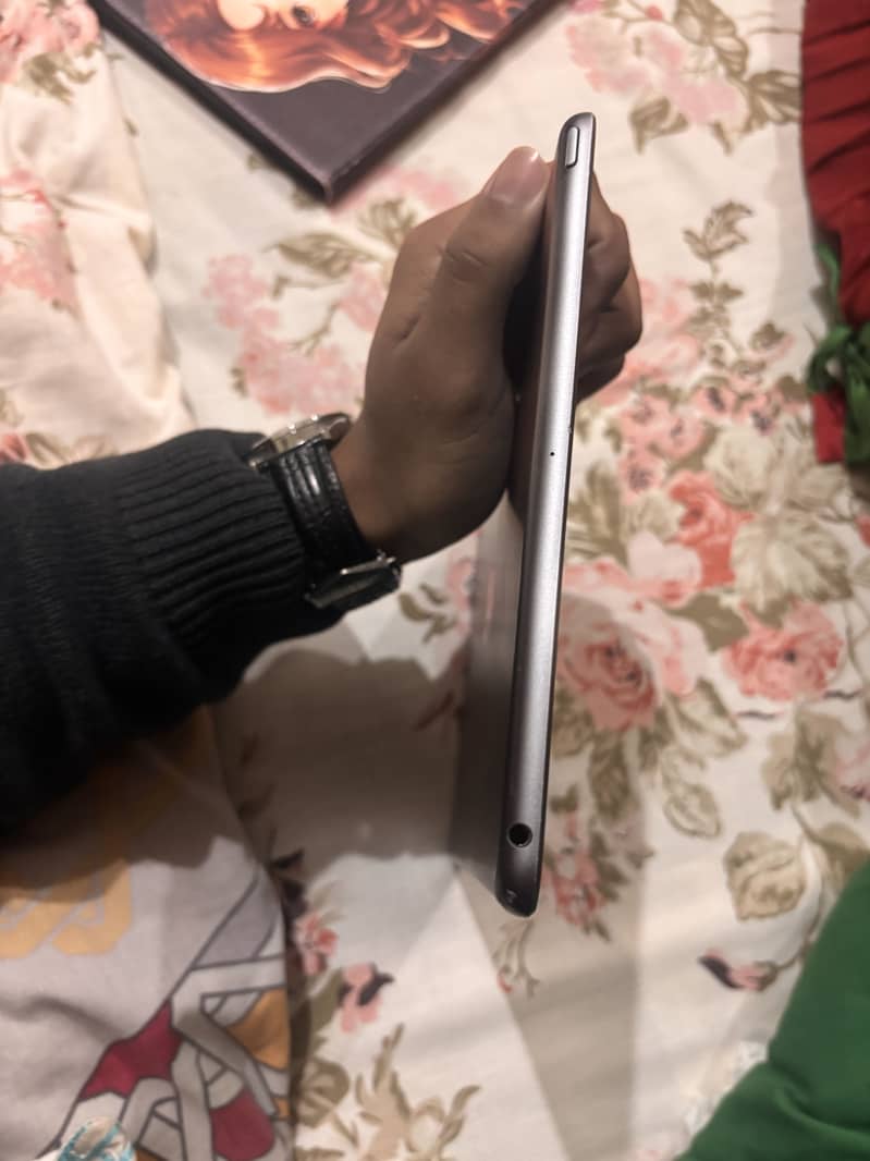 iPad 7th generation 3