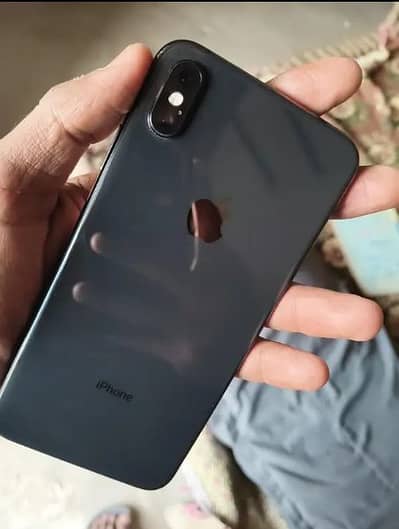 I Phone Xs black color