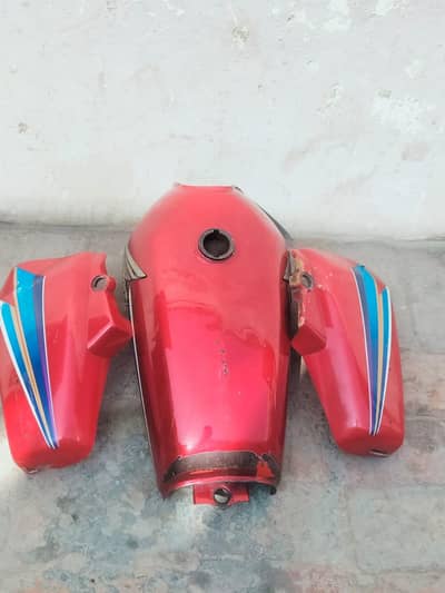 Honda 125 original tanki tapay original total jenion with silencer