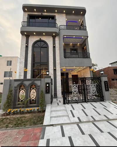 5 Marla House Available For Sale Gas Water Electricity Available Prime Location Near Tooo Park And Masjid