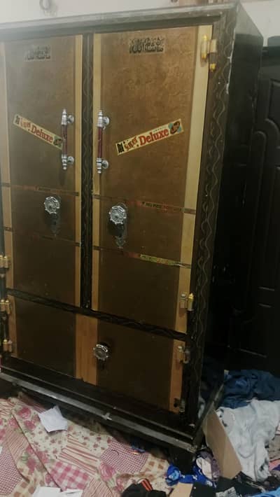 iron safe Almari