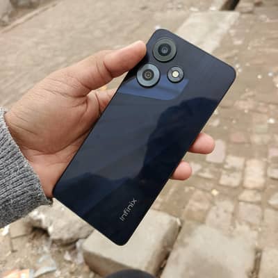 infinix Hot 30 ) 8+8/128gb . . 0305/7485/270