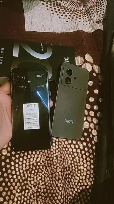 digit compny ha mbl bilkul new ha ik manth use ha