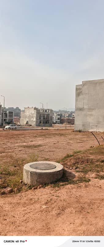 Sector: J Block 5 Marla Sime Corner Plot For Sale Park View City Islambad