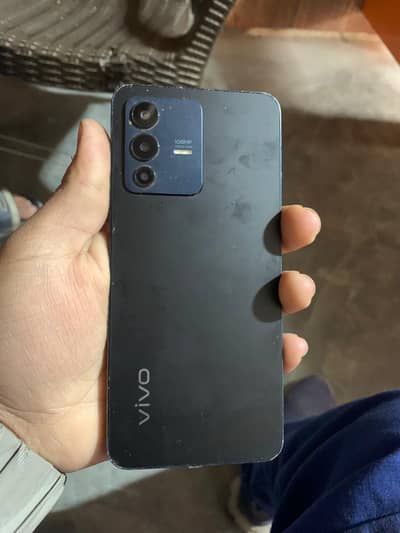 vivo v23 5g with only box 12+8/256gb