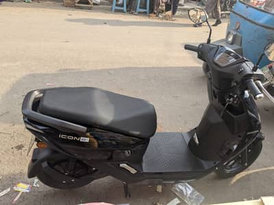 Honda Icon | Electric Scooty | 576km Driven | Good Condition | 10/10