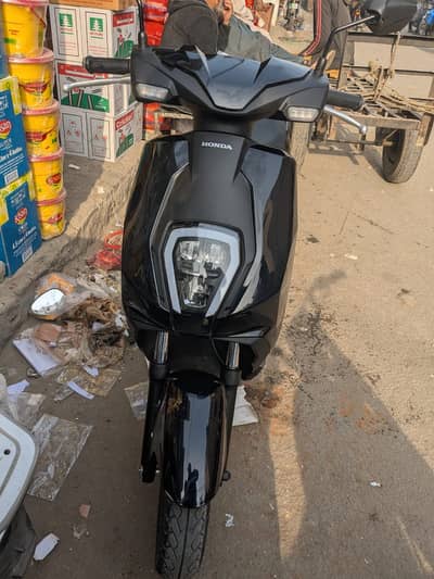 Honda Icon | Electric Scooty | 999km Driven | Good Condition | 10/10