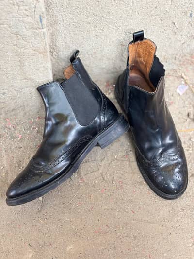 Classic Brogue Chelsea Boots – Used & Clean