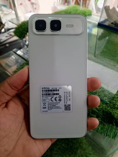 Infinix smart 10 plus 4+2 128 new 1 years warranty