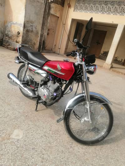 Honda 125 2023 model self start on my name good condition