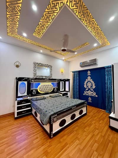 10 Marla Beautiful House For Rent in DHA Phase 6