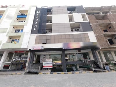 11 SQUARE F. 17 T&T MAIN DOUBALE ROAD MAIN MARKAZ 943.62 FEET 2 BED FLAT FOR SALE 50% DOWN PAYMENT & GET POSITION NOTE (POSITIONABLE )