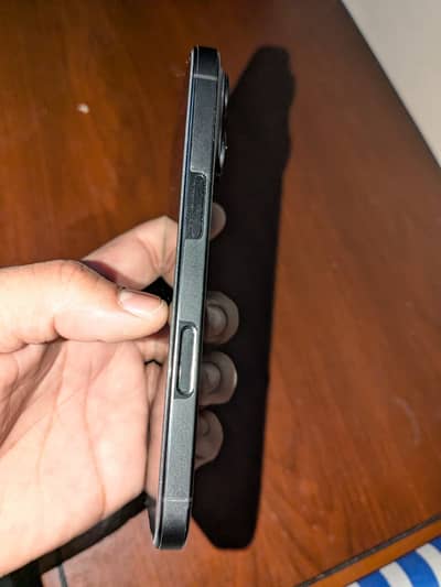 iPhone 16 Pro Factory Unlock