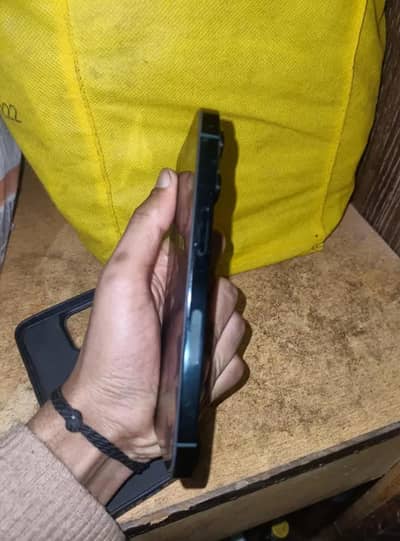 iPhone 13 Pro NoN PTA Waterpack