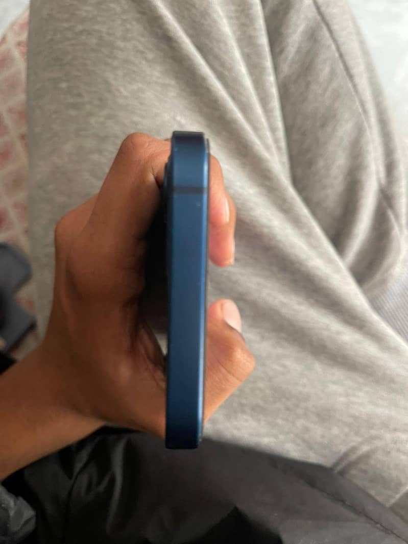 iphone 12 3
